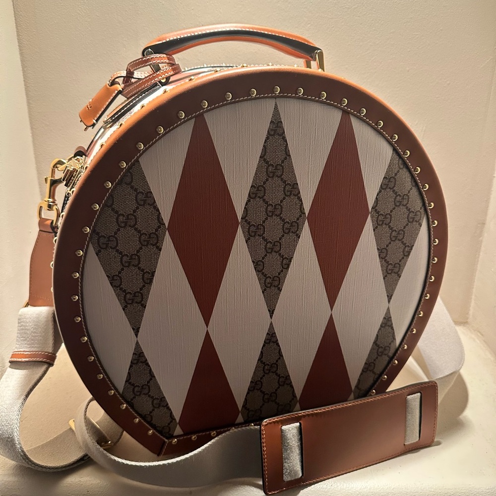 GUCCI Exclusive Rhombus Print Leather Hard Side Travel Hat Box🤎🦄 NEW!